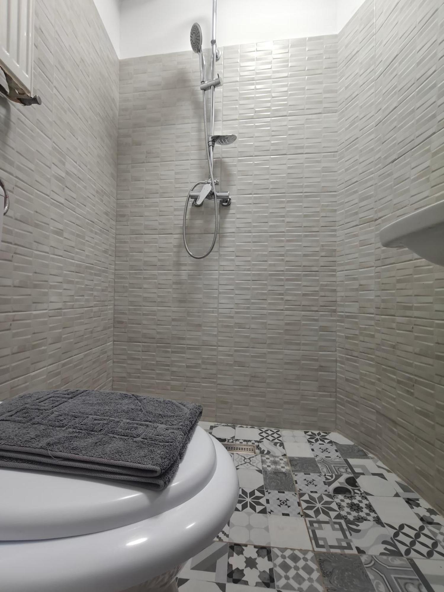The Nest Apartment Bukares Bagian luar foto